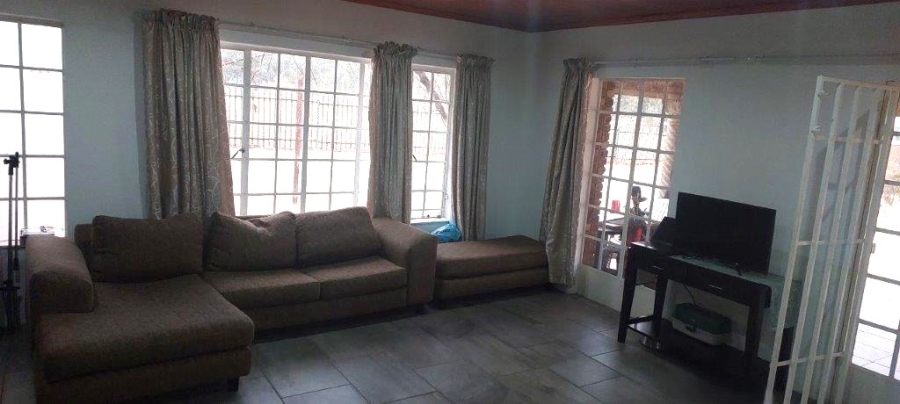 3 Bedroom Property for Sale in Vaaldam SH Free State